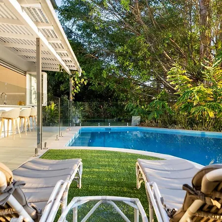 Escape Villas Port Douglas Exterior photo